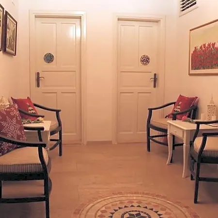 Begonvil Alacati 3*